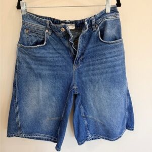 Free People We The Free Denim Bermuda Shorts Size 29 Distressed Seam Detail